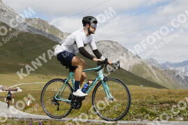 Foto #3695353 | 02-08-2023 11:37 | Passo Dello Stelvio - die Spitze BICYCLES