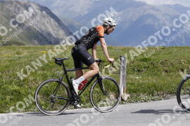 Foto #3346823 | 04-07-2023 11:01 | Passo Dello Stelvio - die Spitze BICYCLES