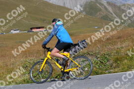 Foto #2698418 | 21-08-2022 12:10 | Passo Dello Stelvio - die Spitze BICYCLES
