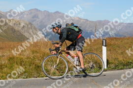 Photo #2733445 | 24-08-2022 14:01 | Passo Dello Stelvio - Peak BICYCLES
