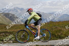 Foto #3695108 | 02-08-2023 11:30 | Passo Dello Stelvio - die Spitze BICYCLES