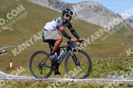 Photo #3814090 | 11-08-2023 13:40 | Passo Dello Stelvio - Peak BICYCLES