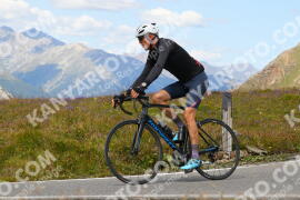 Photo #3815711 | 11-08-2023 14:42 | Passo Dello Stelvio - Peak BICYCLES