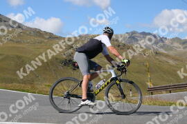 Photo #4017693 | 22-08-2023 11:22 | Passo Dello Stelvio - Peak BICYCLES