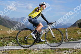 Foto #3919194 | 17-08-2023 09:39 | Passo Dello Stelvio - die Spitze BICYCLES