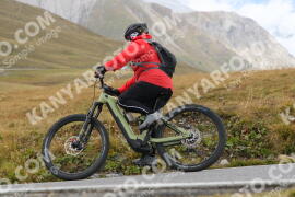 Photo #4296400 | 20-09-2023 12:55 | Passo Dello Stelvio - Peak BICYCLES