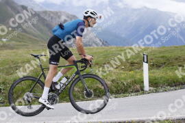 Photo #3198514 | 23-06-2023 11:30 | Passo Dello Stelvio - Peak BICYCLES