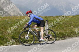 Photo #3427572 | 11-07-2023 14:00 | Passo Dello Stelvio - Peak BICYCLES