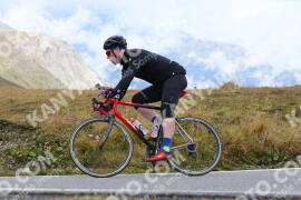 Foto #4296296 | 20-09-2023 12:32 | Passo Dello Stelvio - die Spitze BICYCLES