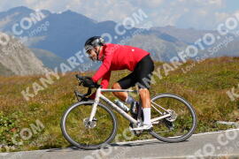 Photo #3912372 | 16-08-2023 11:54 | Passo Dello Stelvio - Peak BICYCLES