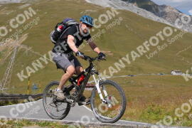 Foto #4005397 | 21-08-2023 12:44 | Passo Dello Stelvio - die Spitze BICYCLES