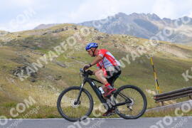 Photo #3895066 | 15-08-2023 11:48 | Passo Dello Stelvio - Peak BICYCLES