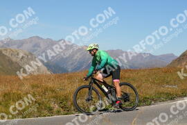 Foto #2733058 | 24-08-2022 13:41 | Passo Dello Stelvio - die Spitze BICYCLES