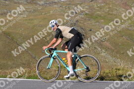 Photo #4015993 | 22-08-2023 10:00 | Passo Dello Stelvio - Peak BICYCLES