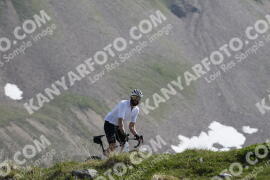 Foto #3176096 | 20-06-2023 10:31 | Passo Dello Stelvio - die Spitze BICYCLES