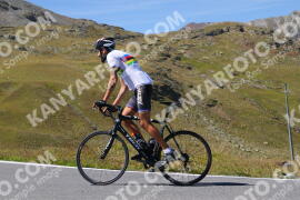 Photo #3962353 | 19-08-2023 12:20 | Passo Dello Stelvio - Peak BICYCLES