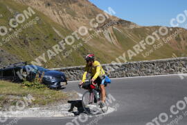 Photo #2719267 | 23-08-2022 13:30 | Passo Dello Stelvio - Prato side BICYCLES