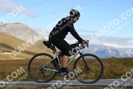 Foto #4299446 | 24-09-2023 11:51 | Passo Dello Stelvio - die Spitze BICYCLES