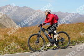 Photo #2734291 | 24-08-2022 14:15 | Passo Dello Stelvio - Peak BICYCLES