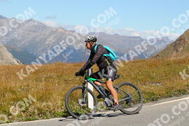 Foto #2698710 | 21-08-2022 12:34 | Passo Dello Stelvio - die Spitze BICYCLES