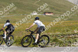 Foto #3509593 | 17-07-2023 10:38 | Passo Dello Stelvio - die Spitze BICYCLES