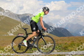 Photo #3894640 | 15-08-2023 11:13 | Passo Dello Stelvio - Peak BICYCLES