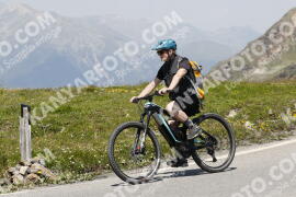 Photo #3427573 | 11-07-2023 14:00 | Passo Dello Stelvio - Peak BICYCLES