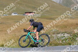 Photo #2753032 | 26-08-2022 12:24 | Passo Dello Stelvio - Peak BICYCLES