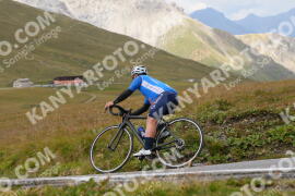 Photo #3921592 | 17-08-2023 13:06 | Passo Dello Stelvio - Peak BICYCLES