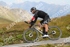 Photo #3919622 | 17-08-2023 10:47 | Passo Dello Stelvio - Peak BICYCLES