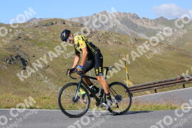 Foto #4033745 | 23-08-2023 10:23 | Passo Dello Stelvio - die Spitze BICYCLES