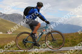 Foto #3872580 | 14-08-2023 10:28 | Passo Dello Stelvio - die Spitze BICYCLES
