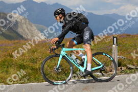 Photo #3833647 | 12-08-2023 14:20 | Passo Dello Stelvio - Peak BICYCLES