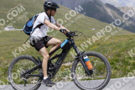 Foto #3417403 | 10-07-2023 12:48 | Passo Dello Stelvio - die Spitze BICYCLES
