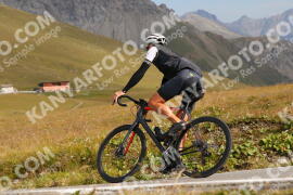 Foto #3919228 | 17-08-2023 09:49 | Passo Dello Stelvio - die Spitze BICYCLES