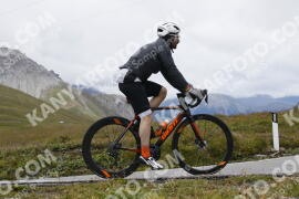Foto #3722598 | 05-08-2023 12:30 | Passo Dello Stelvio - die Spitze BICYCLES