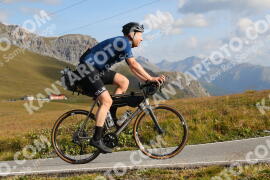 Photo #3931285 | 18-08-2023 09:12 | Passo Dello Stelvio - Peak BICYCLES