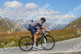 Photo #2671557 | 16-08-2022 13:31 | Passo Dello Stelvio - Peak BICYCLES