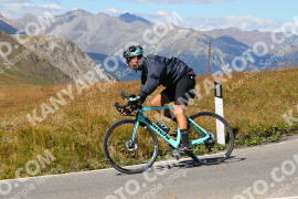 Photo #2700740 | 21-08-2022 14:51 | Passo Dello Stelvio - Peak BICYCLES