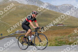Photo #2680215 | 17-08-2022 13:26 | Passo Dello Stelvio - Peak BICYCLES