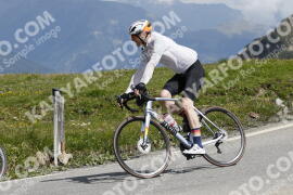 Foto #3347739 | 04-07-2023 11:22 | Passo Dello Stelvio - die Spitze BICYCLES