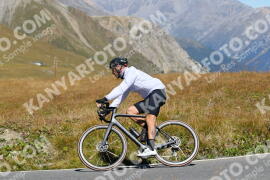 Photo #2729783 | 24-08-2022 12:35 | Passo Dello Stelvio - Peak BICYCLES