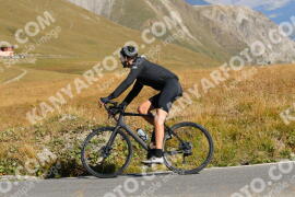 Photo #2735932 | 25-08-2022 10:39 | Passo Dello Stelvio - Peak BICYCLES