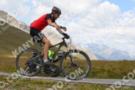 Foto #3939180 | 18-08-2023 14:14 | Passo Dello Stelvio - die Spitze BICYCLES