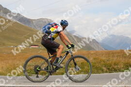 Foto #2679275 | 17-08-2022 12:26 | Passo Dello Stelvio - die Spitze BICYCLES