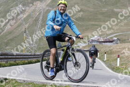 Photo #3156333 | 18-06-2023 13:33 | Passo Dello Stelvio - Peak BICYCLES