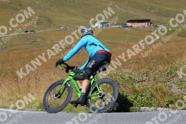 Photo #2699980 | 21-08-2022 13:46 | Passo Dello Stelvio - Peak BICYCLES