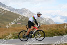 Photo #2677516 | 17-08-2022 09:43 | Passo Dello Stelvio - Peak BICYCLES