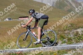 Foto #4155700 | 04-09-2023 13:21 | Passo Dello Stelvio - die Spitze BICYCLES