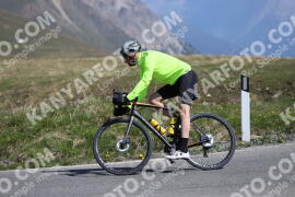 Foto #3170634 | 19-06-2023 11:00 | Passo Dello Stelvio - die Spitze BICYCLES